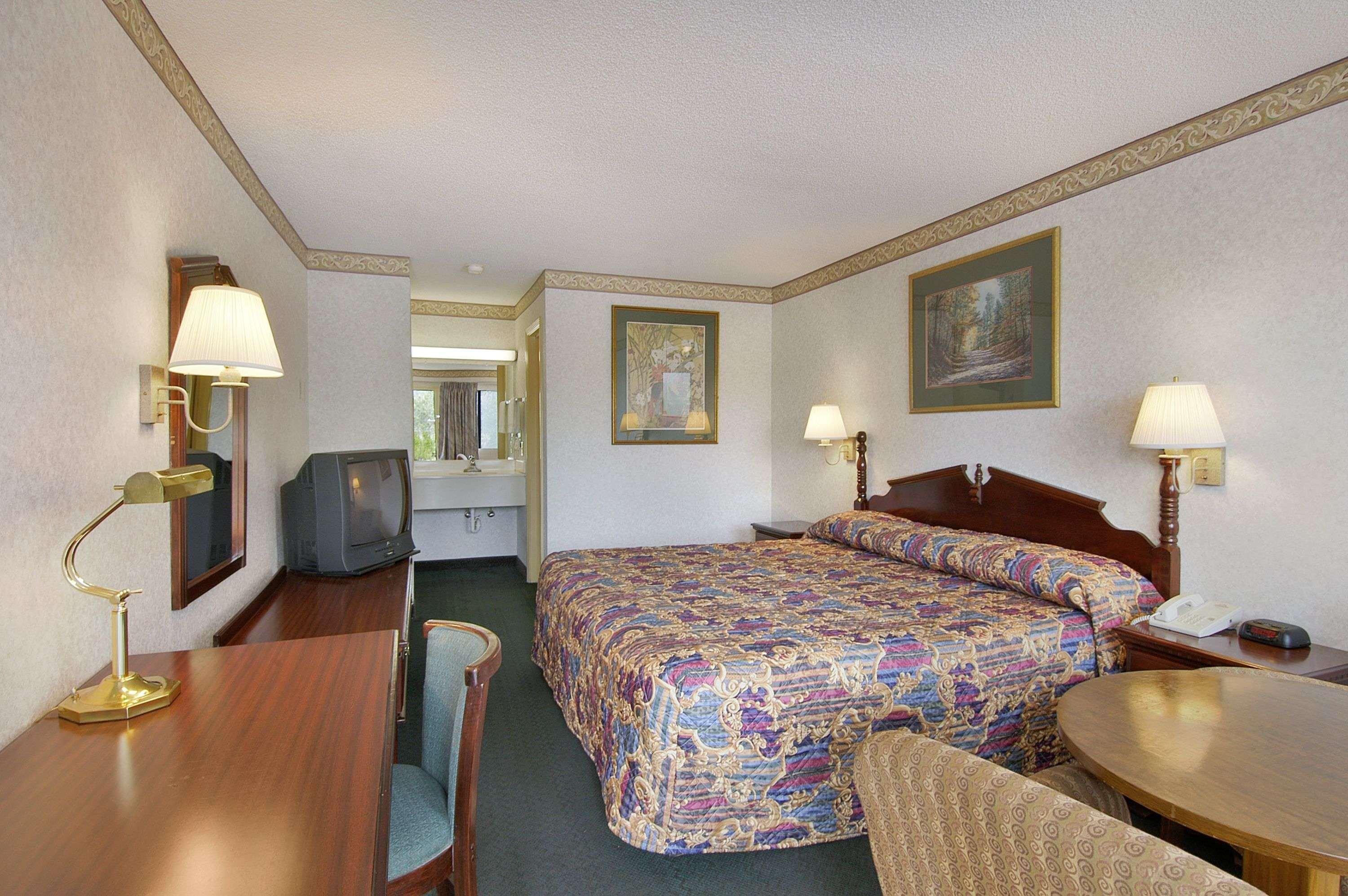 Days Inn By Wyndham Κάρτερσβιλ Εξωτερικό φωτογραφία