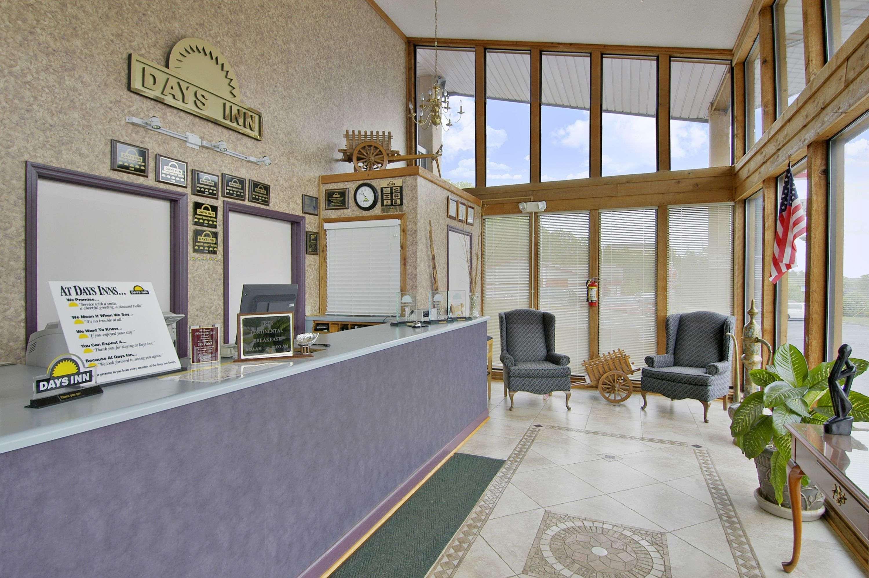 Days Inn By Wyndham Κάρτερσβιλ Εξωτερικό φωτογραφία